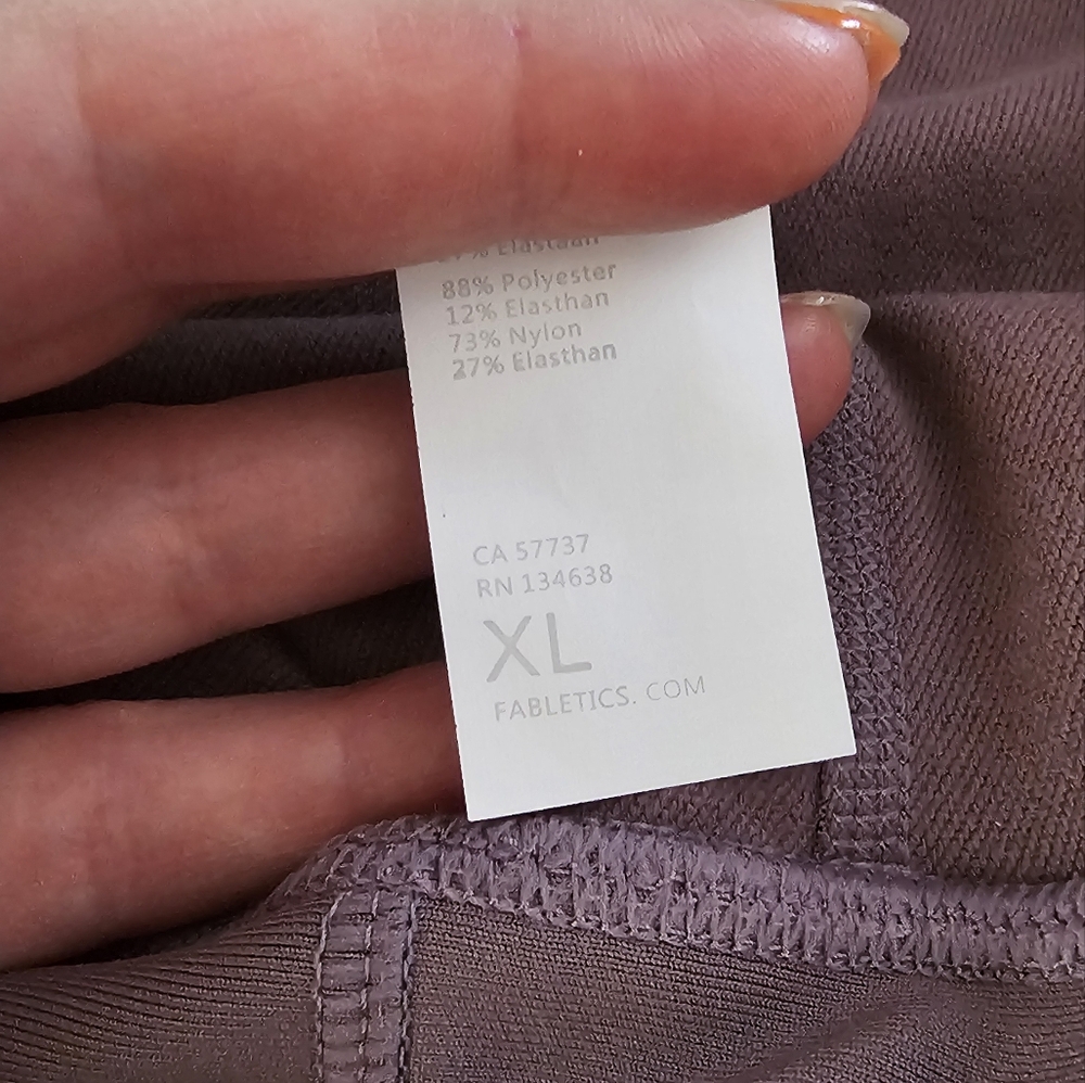 Fabletics,  XL, cold weather,  pocket leggings, plum-cactus color,  never worn.
